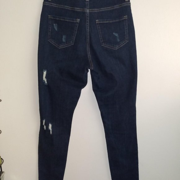 Fashion Nova size7 jeans - Picture 2 of 4